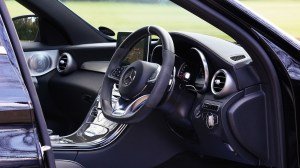 mercedes-1338101_1280